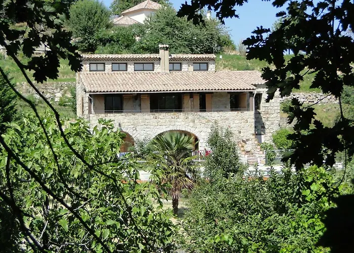 Mas De Sarjac * Saint-Andéol-de-Vals